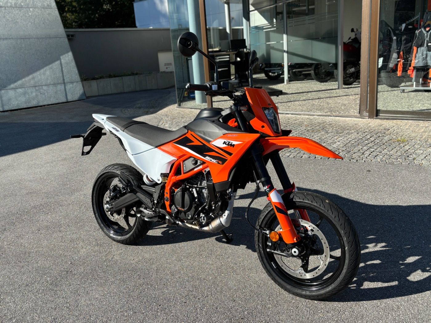 Fahrzeugabbildung KTM 125 SMC R 2025