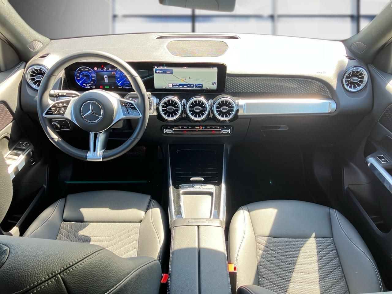 Fahrzeugabbildung Mercedes-Benz EQB 250+ BONUS+FAHRASSISTENT+LENKRADHEIZ+AMBIENT