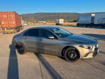صورة 1 لـ 2019 Mercedes-BENZ A 220