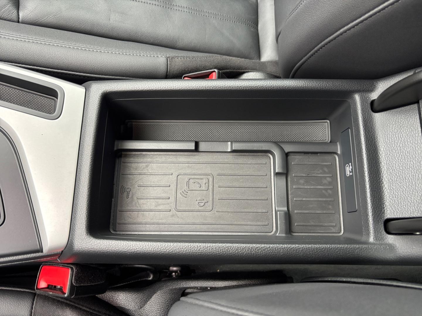 Audi A4 Avant*S tronic*Leder*ACC*Navi*AHK*Kamera*LED