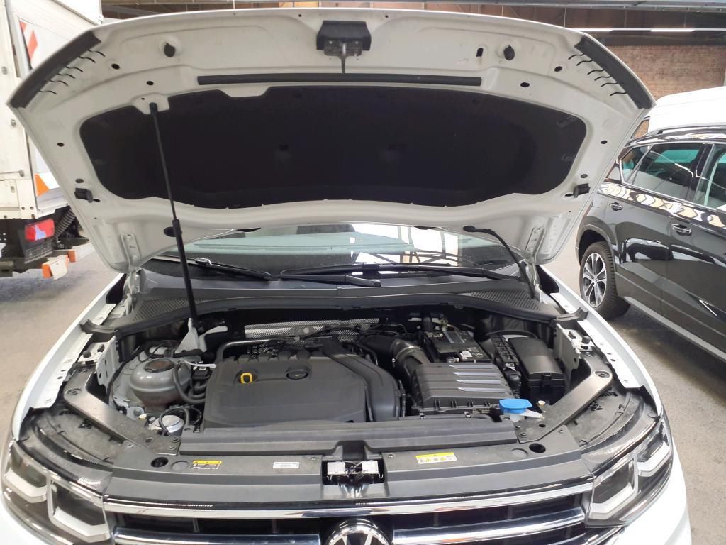 Volkswagen Tiguan Elegance 1.5 TSI 110kW 7-Gang DSG 4 Türen