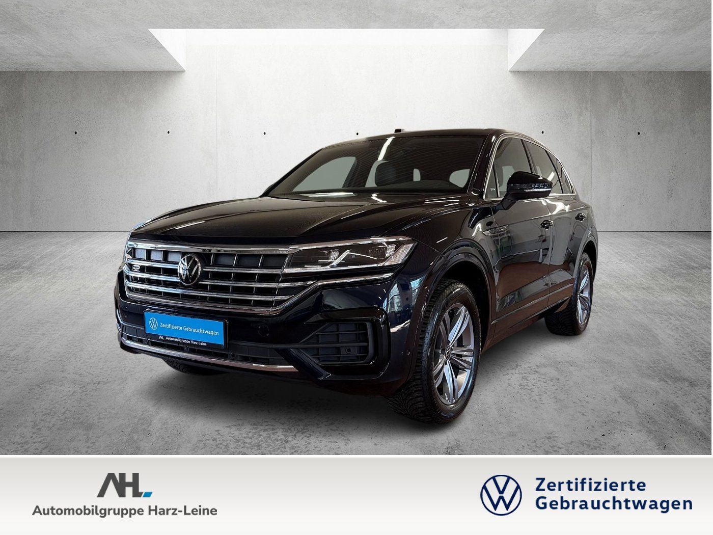 Volkswagen Touareg - 1