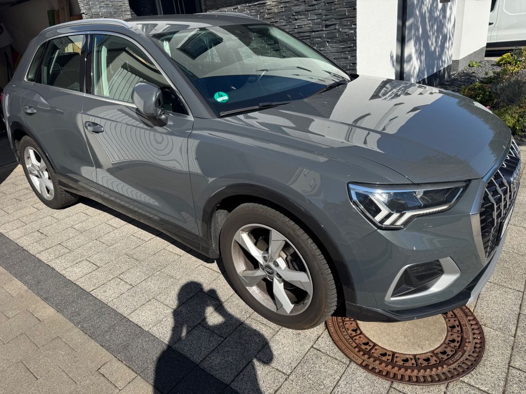 Image of Audi Q3