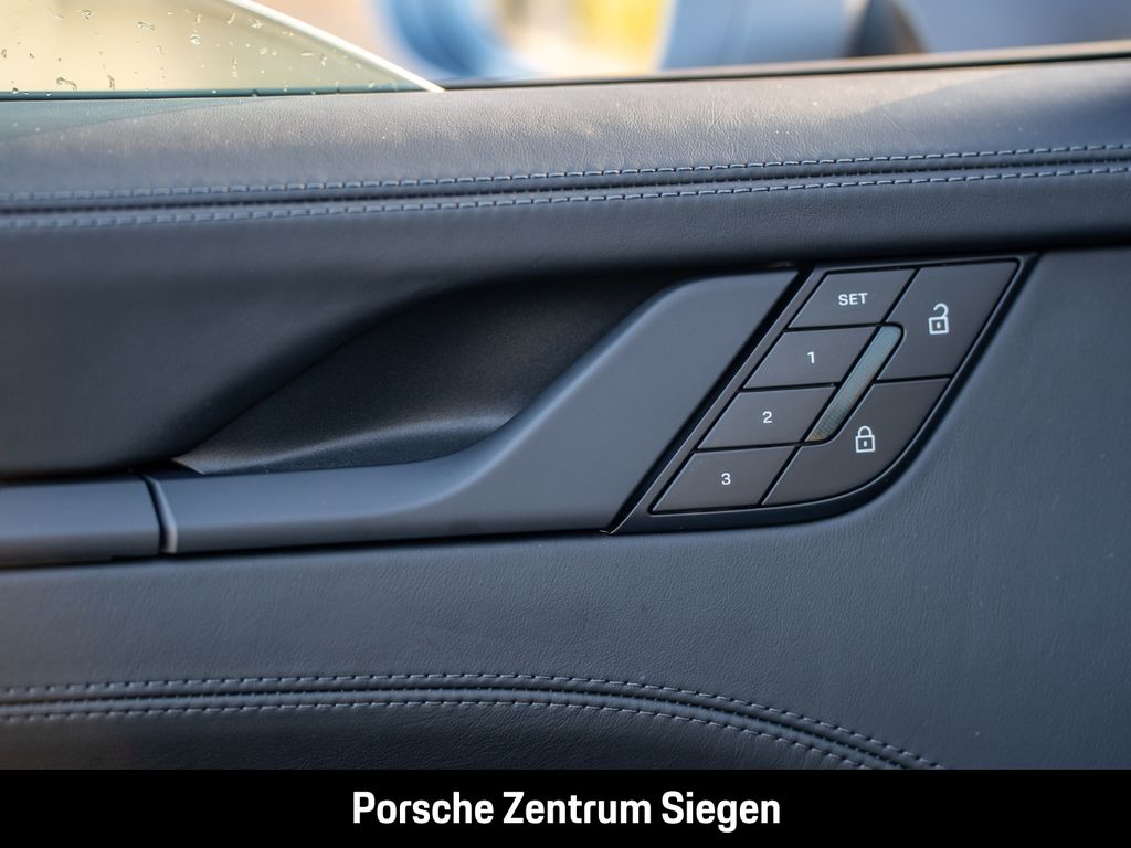 Porsche 992 -2 (911) Carrera T Cabriolet