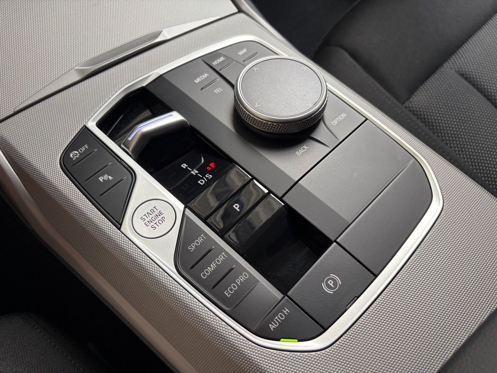 BMW 318 d Touring Automatik/AHK/SHADOW/WIDE/ACC/LED foto 19