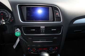 Audi Q5 3.0 TDI  QUATTRO mit XENONMMIISOFIX uvm.