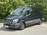 Mercedes-Benz Sprinter 319CDI AT 6Sitze PDC Webasto AHK ALU17" - Mercedes-Benz Sprinter 319 cdi