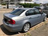 BMW 325i (neu) - - BMW 325 in Düsseldorf
