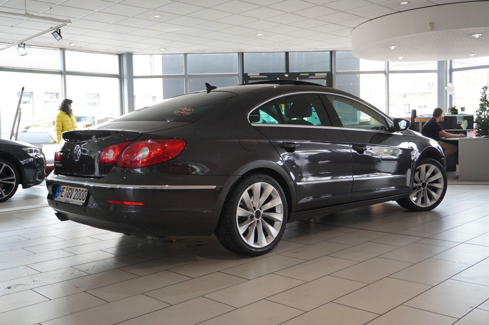 Fahrzeugabbildung Volkswagen Passat CC 2.0 TDI COUPE NAVI/BI-XENON/SHZ/PANO.