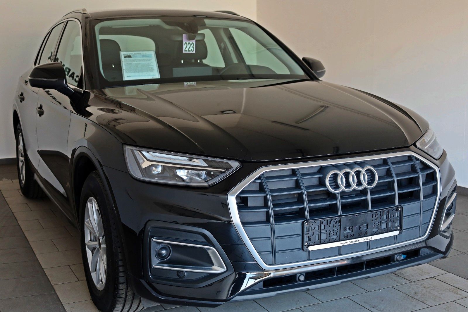 Fahrzeugabbildung Audi Q5 35 TDI, Leder, Navi, LED, SH