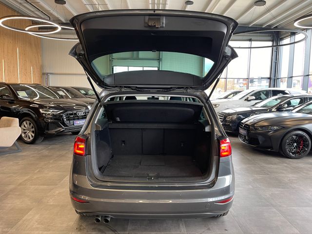 Volkswagen Golf Sportsvan *ACC*NAVI*SZHZ*PDC*KAMERA*