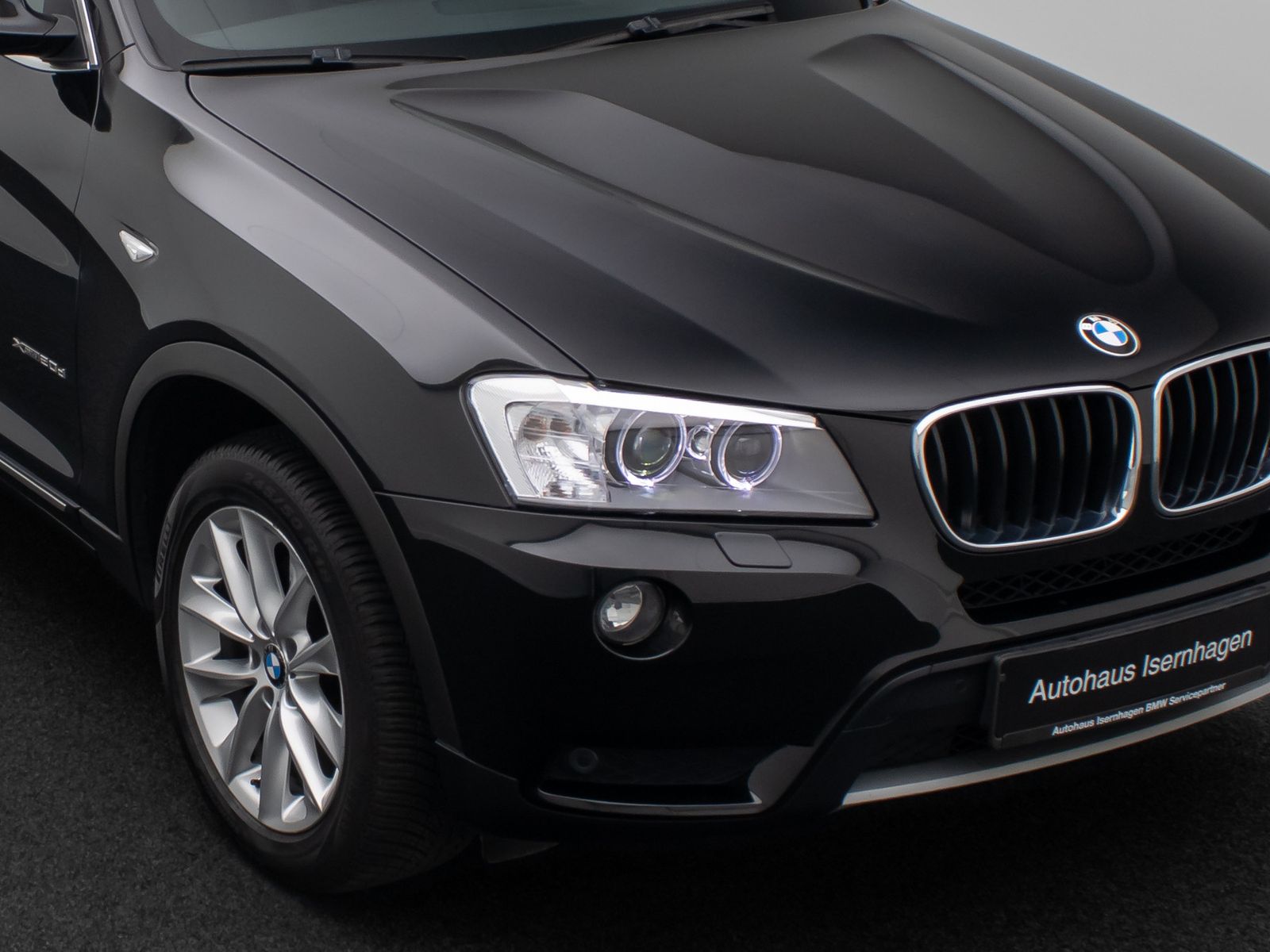 Fahrzeugabbildung BMW X3 xD20d xLine Kamera HiFi Panorama NaviPr Leder