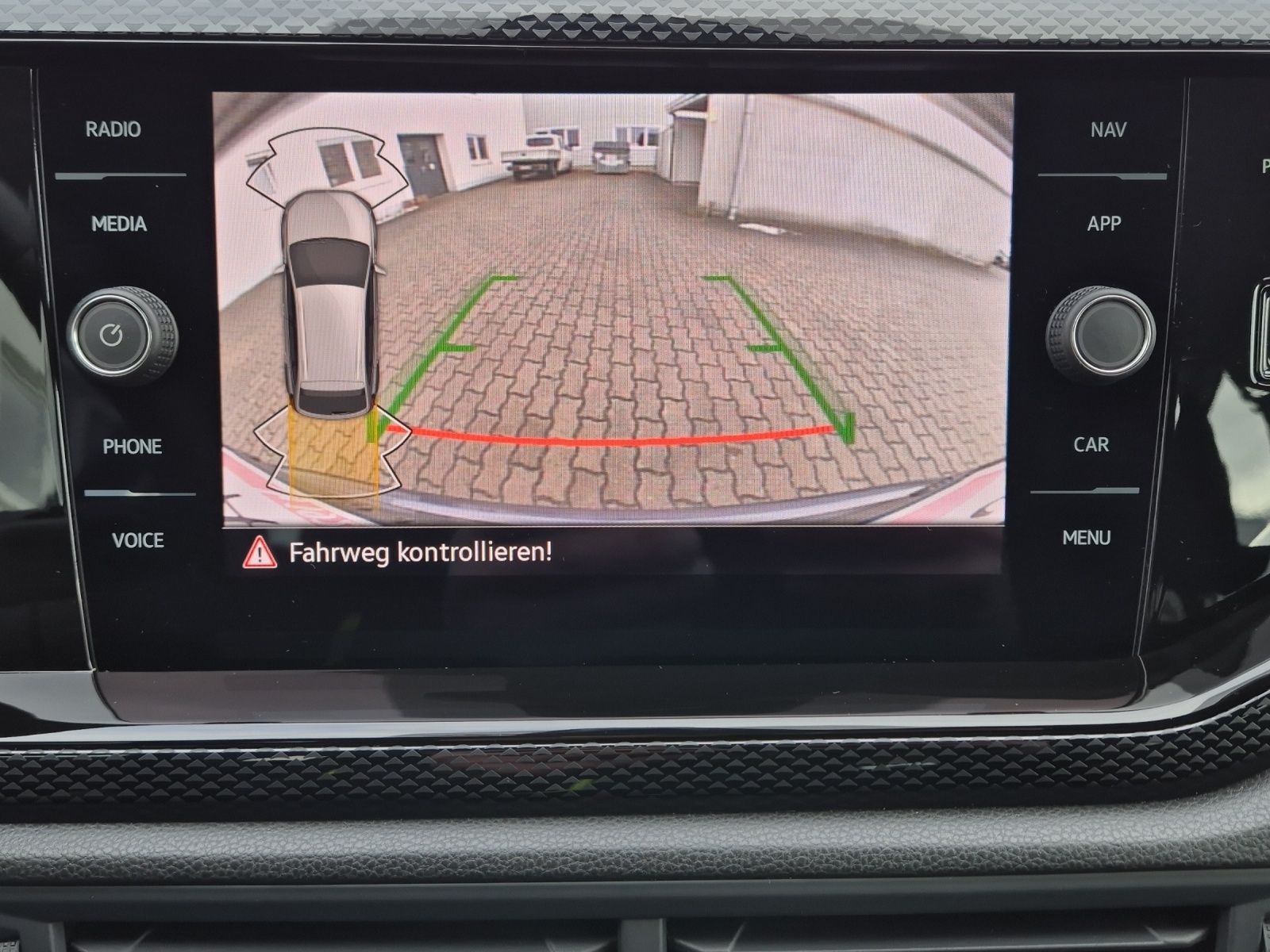 Fahrzeugabbildung Volkswagen Taigo TSI Life Kamera ACC LED Climatronic