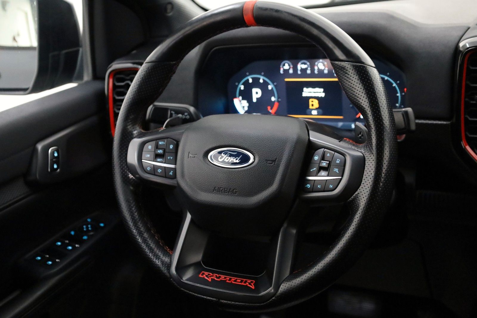 Fahrzeugabbildung Ford Ford Raptor e-4WD ,Techno.73,Rollo, AHK