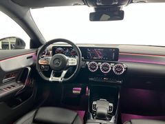MERCEDES-BENZ CLA 35 AMG / PERFORMANCE / NUR 53.tKM / 4x4 / MERCEDES-BENZ CLA 35 AMG / PERFORMANCE / NUR 53.tKM / 4x4 /