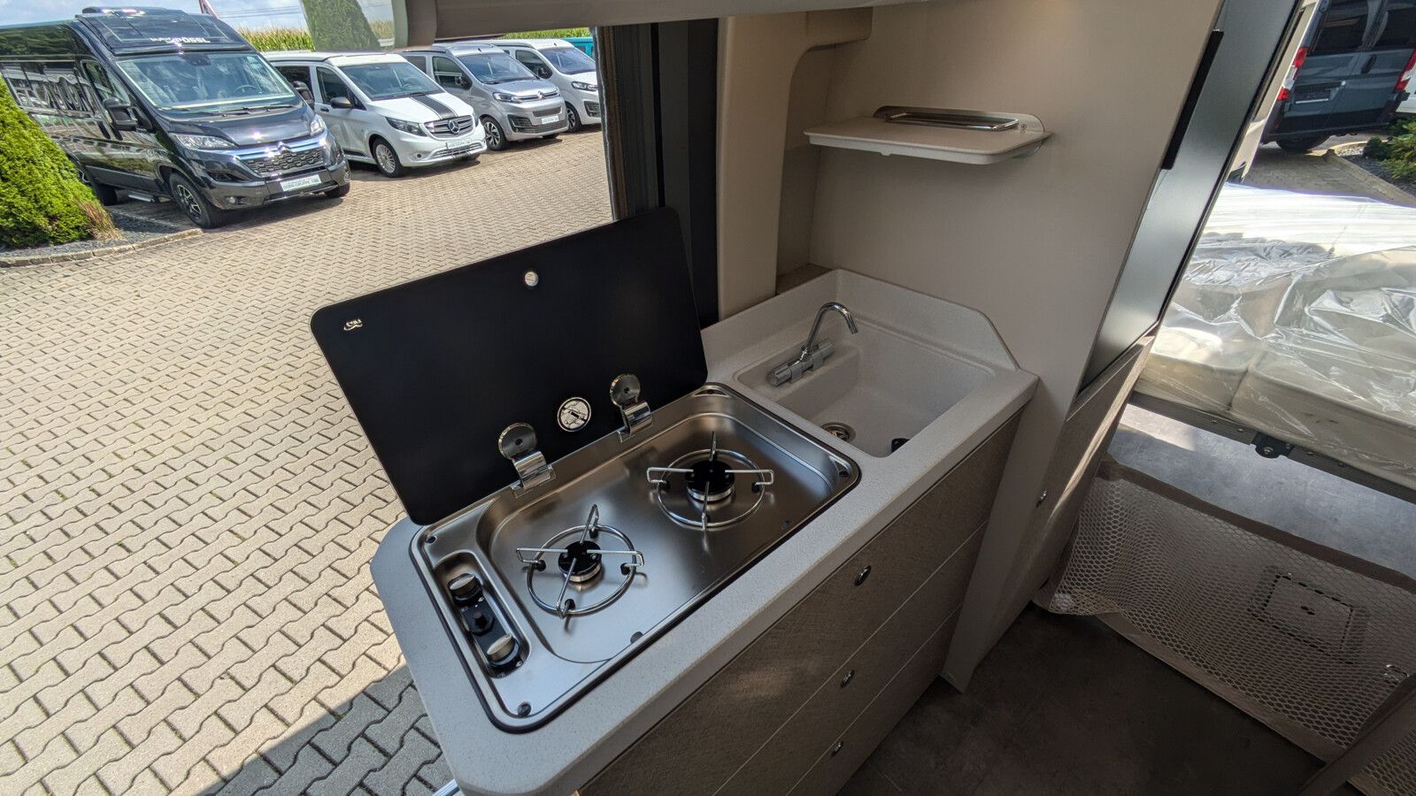 Fahrzeugabbildung Karmann Davis Lifestyle DA 590 LS Panorama Dachfenster