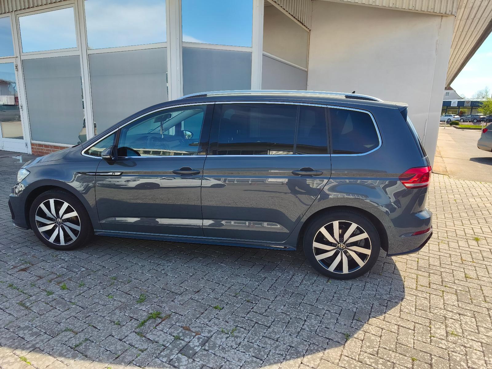 Volkswagen Touran Highline 1,5 TSI DSG /R-Line Standheizung
