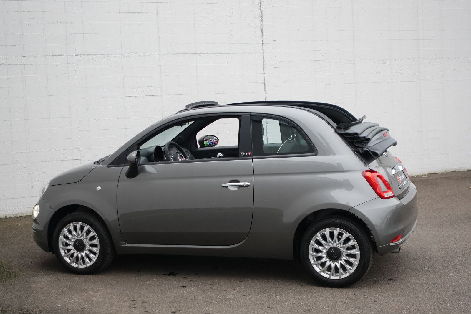 Fahrzeugabbildung Fiat 500C Cabrio Lounge 1.0Mild Hybrid,Einparkhilfe