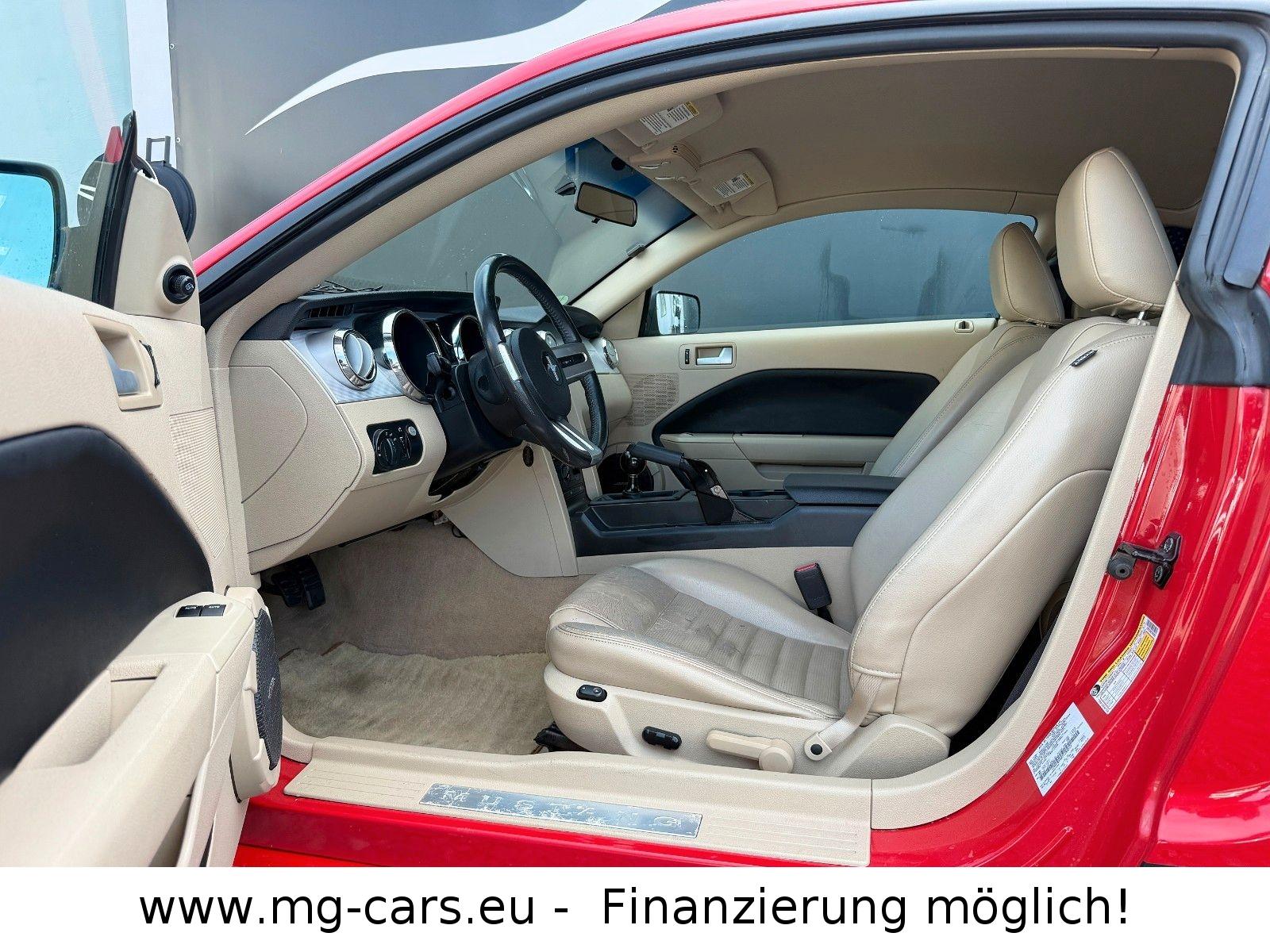 Ford Mustang 4.6 GT~V8~Coupe~Handschalter~Tüv 05.2027