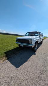GMC  Suburban High Sierra 2500 mit Allrad. Oldtimer - GMC Gebrauchtwagen
