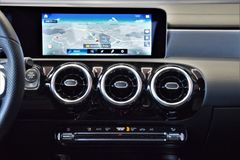 Fahrzeugabbildung Mercedes-Benz A 220 4Matic AMG Voll-Leder LED Navi-Premium