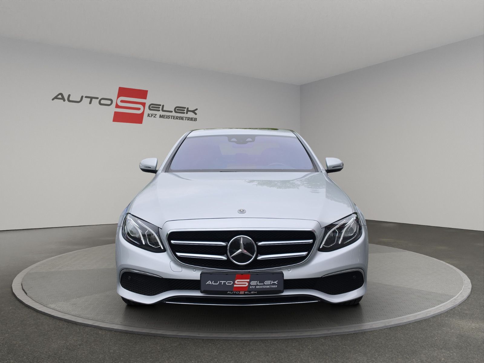 Fahrzeugabbildung Mercedes-Benz E 350 E Limousine Avantgarde Aus 1.Hand