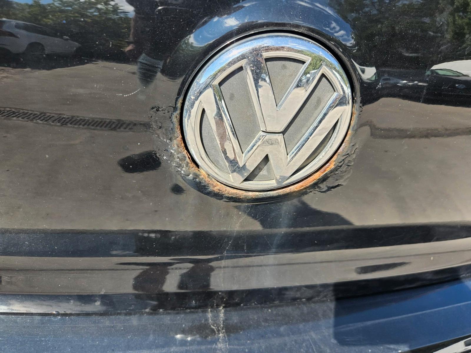 Volkswagen Golf 2010 — photo 15