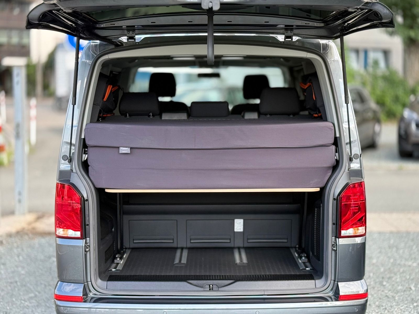 Volkswagen T6.1 Multivan 2.0TDI KLIMA StHz.CARPLAY DREHSITZ foto 18