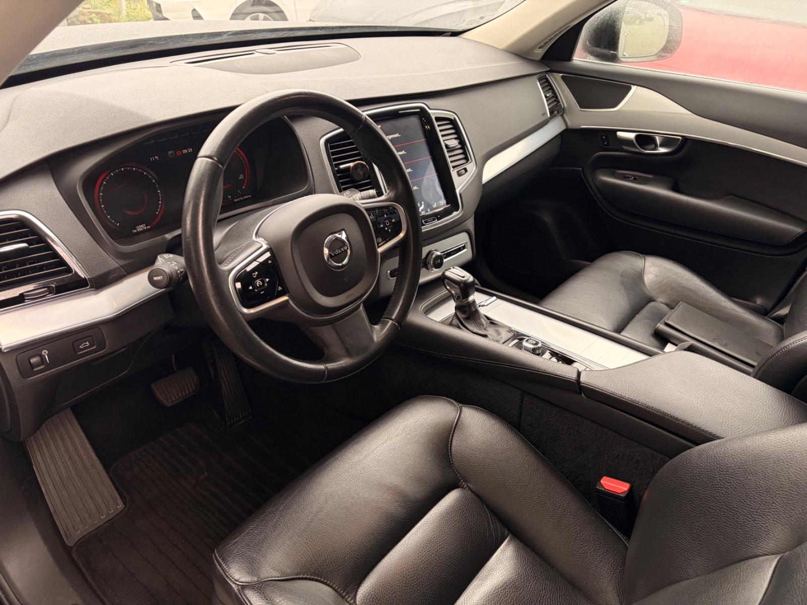 Volvo Momentum AWD VOLL 7.SITZER PANORAMA AUTOMATIK