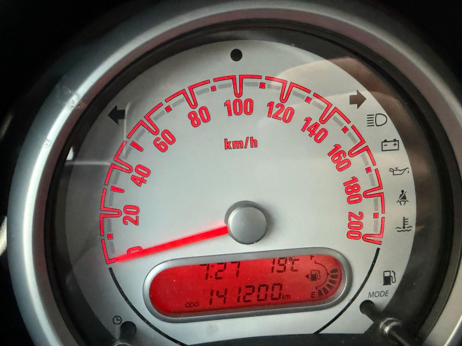Opel Agila 2009 — photo 11