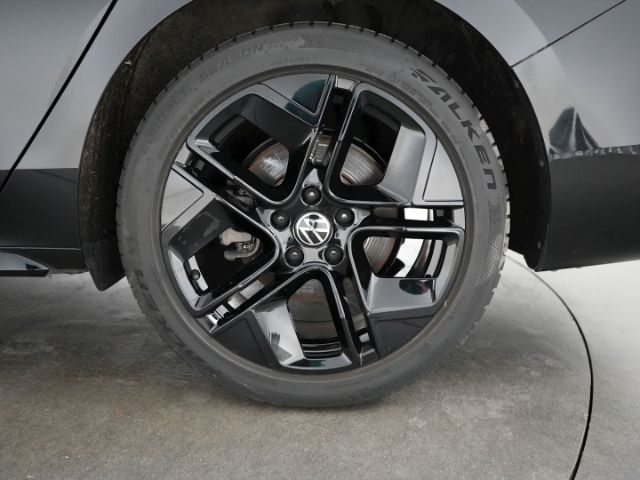 Passat Variant R-LINE TDI DSG+MATRIX-LED+AHK+NAV