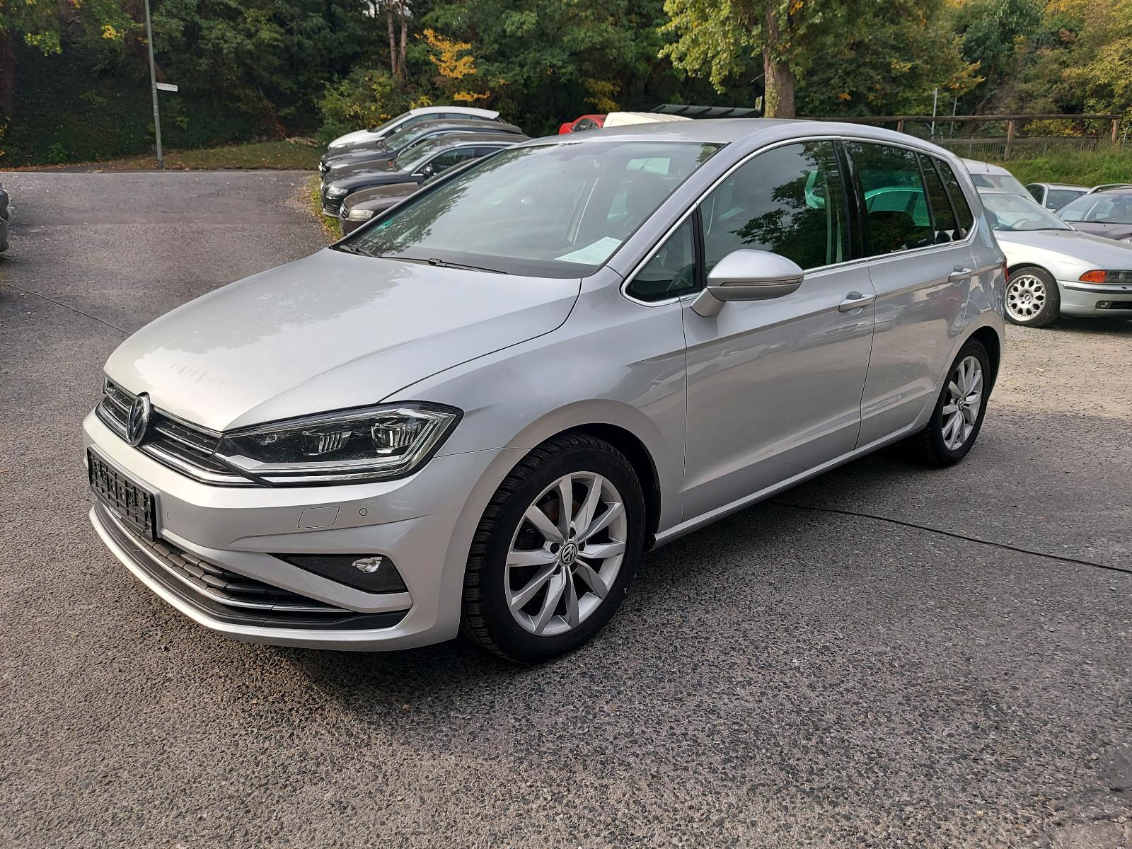 Volkswagen Golf 1.5 TSI Sportsvan Highline DSG&Navi&LED&ACC