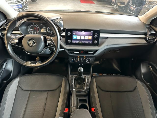 Skoda Fabia Tour *1. Hand*Klima*MirrorLink*LED*PDC*