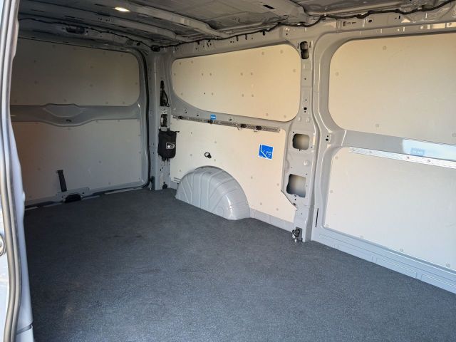T7 Transporter 2.0 TDI Kasten LR Klima AHK Navi