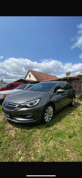 Opel Astra Kombi 2017 - Opel Astra Benzin Kombi Automatik Berlin Gebrauchtwagen in Benzin-FUEL_TYPE