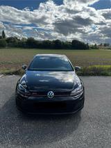 Volkswagen Golf 7 GTI Perf./ Inspektion Neu/ 8-fach bereift