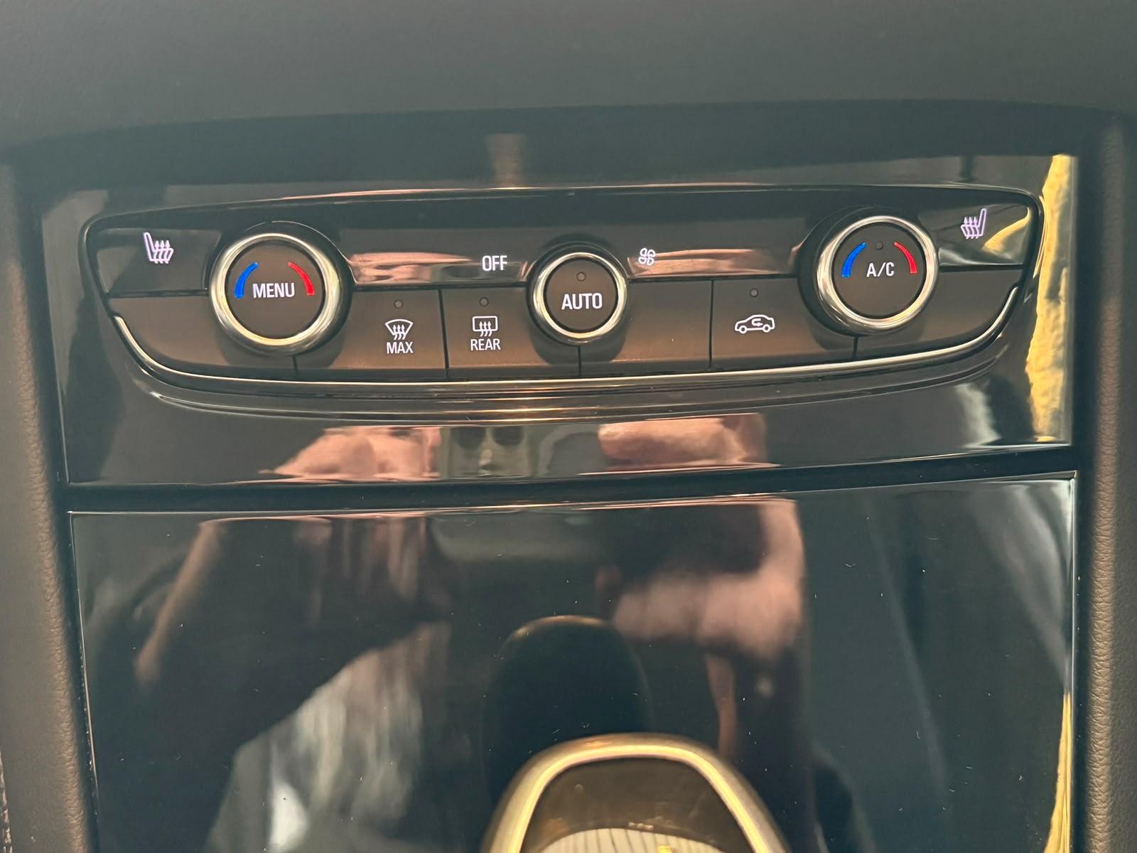 Opel Grandland (X) Design Line Automatik / R-Kamera