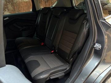 Ford Kuga - 11