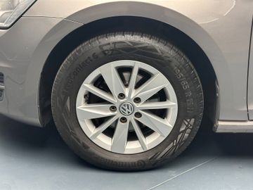 Volkswagen Golf - 9