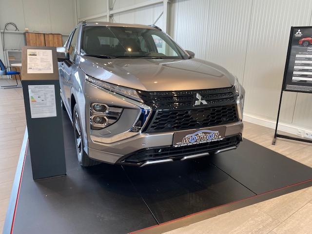 showroom-image-top