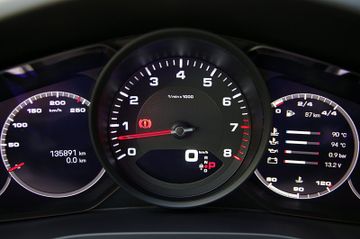 Porsche Cayenne Coupe*1.Hand,PZ-Scheckheft,Approved1125
