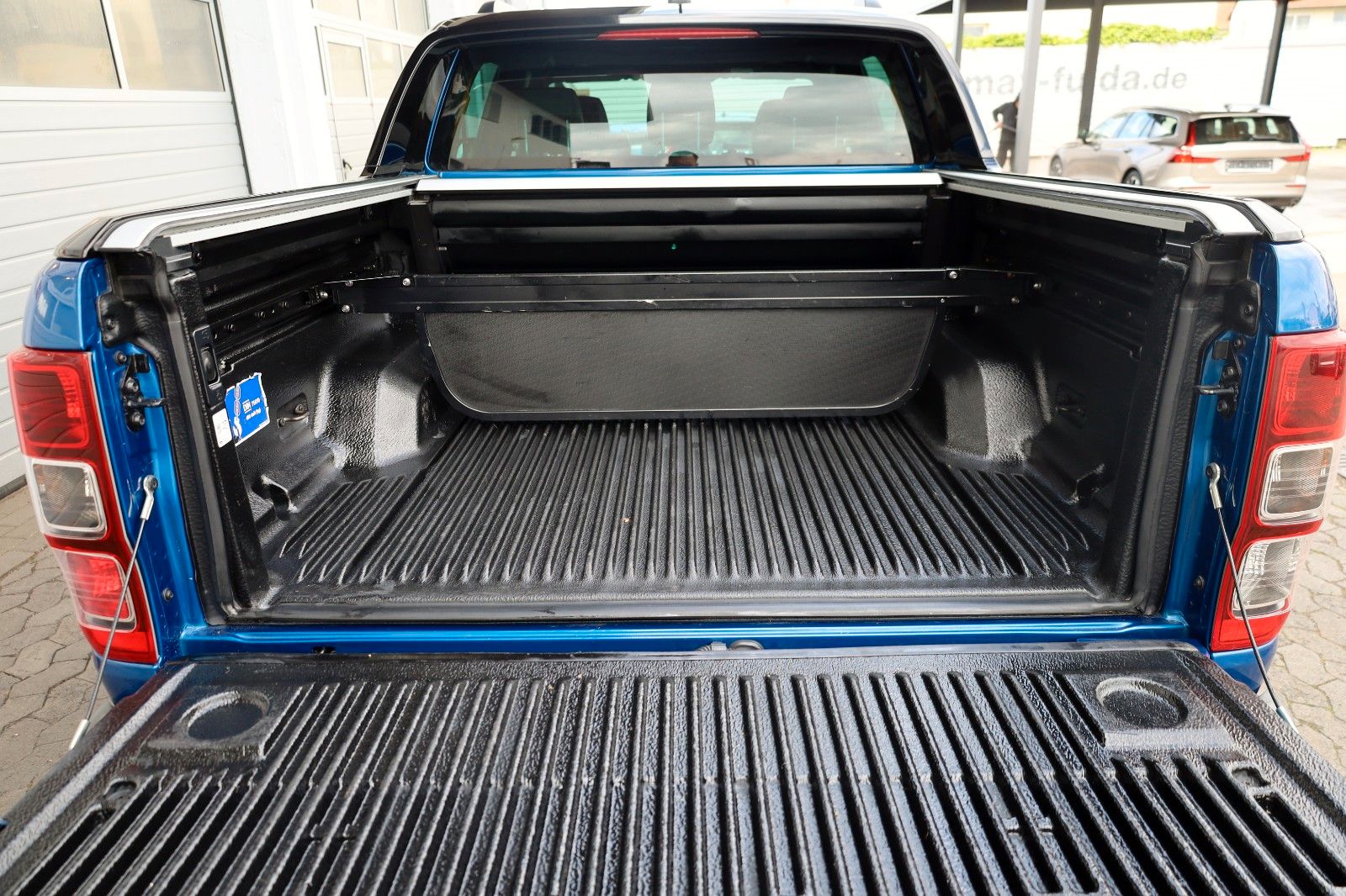 Fahrzeugabbildung Ford Ranger Stormtrak/Wildtrak ,Standhzg,Rollo el.AHK