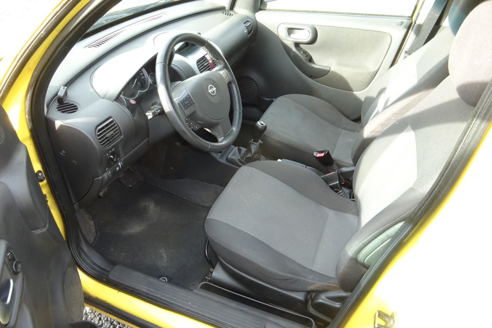 Opel Combo 2010 — photo 8