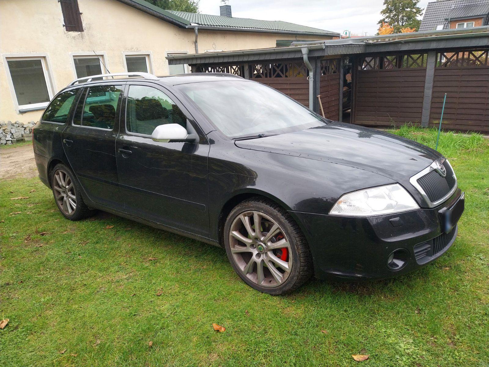 Skoda Octavia 2007 — салон