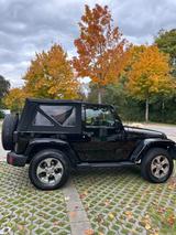 Jeep Wrangler 2.8l CRD Sahara Automatik Sahara - Jeep Wrangler Gebrauchtwagen in München