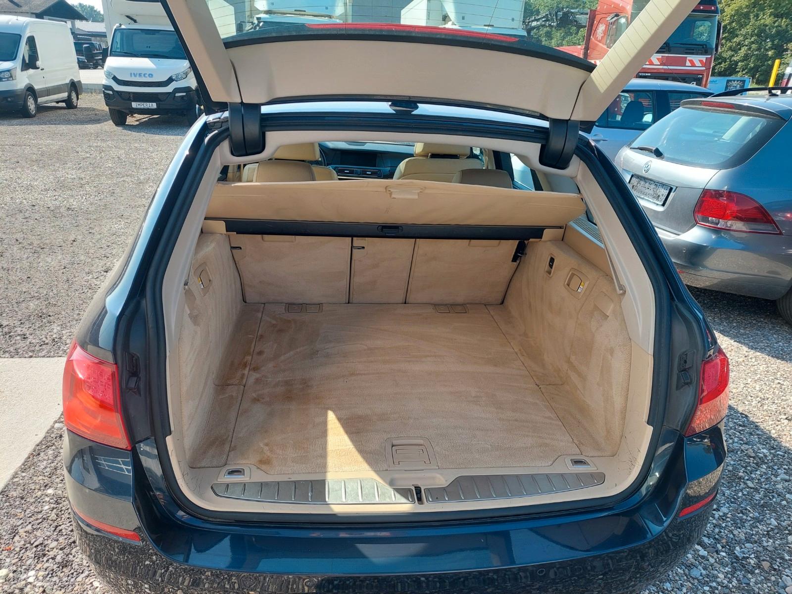 BMW 523 2010 — photo 19