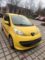 Peugeot 107  gepflegt & sparsam! Ohne TÜV - gebrauchte Peugeot 107 aus dem Jahr 2005
