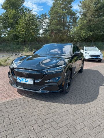 Ford Mustang Mach-E Premium AWD