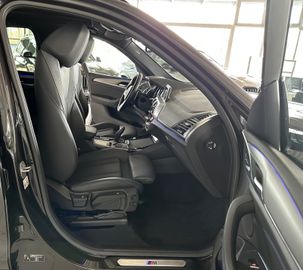 Fahrzeugabbildung BMW X3 xD20d M Sport Kamera STDHZ Panorama DisplKey