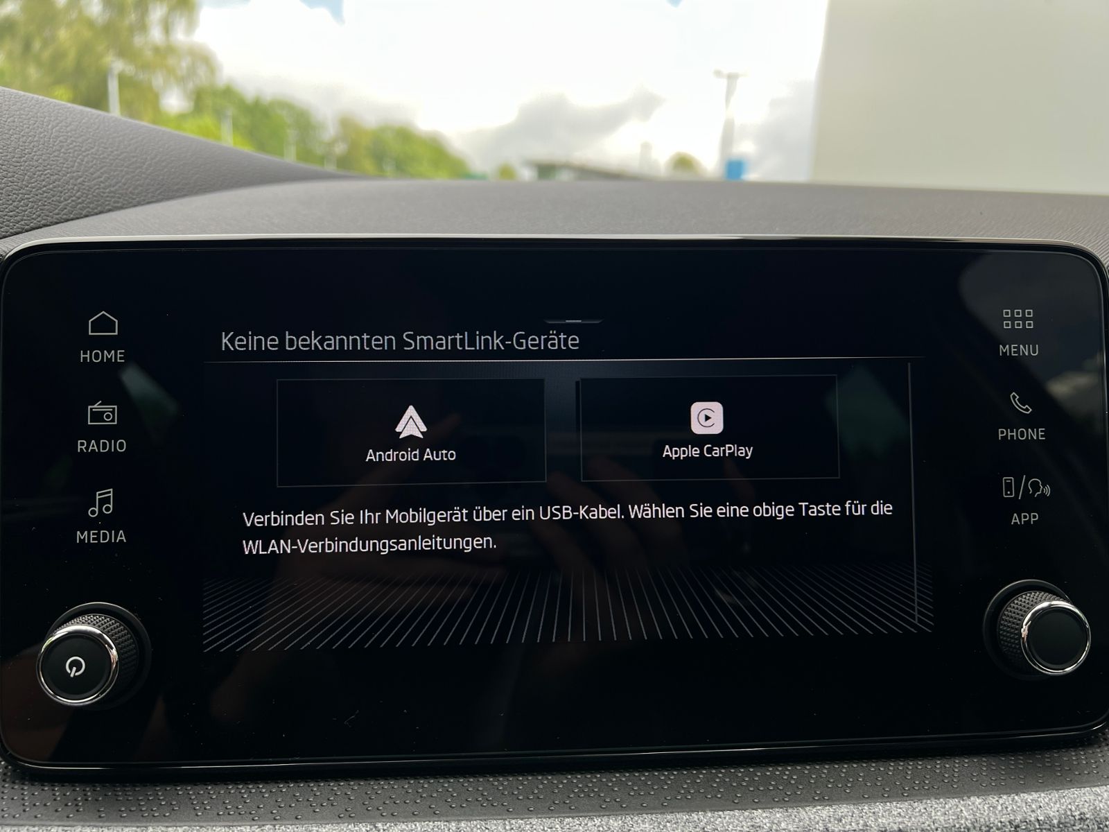 Fahrzeugabbildung SKODA Kamiq Balance 1.0 TSI DSG *Black Style,AHK,Matri